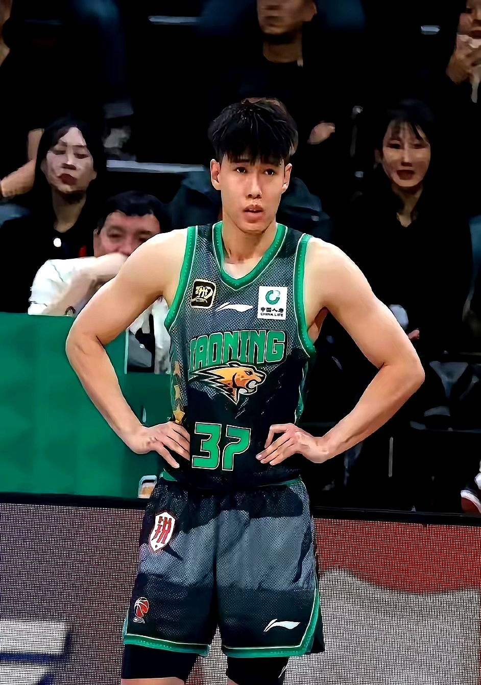 明日CBA常规赛焦点战!那不勒斯迎战洛杉矶快船,险胜或上演(赛雷布洛控制泽塔视频中文版) 明日CBA常规赛焦点战!那不勒斯迎战洛杉矶快船,险胜或上演(赛雷布洛控制泽塔视频中文版)